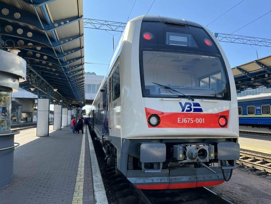 Потяг «Чернігів-Київ» за місяць перевіз 17 тисяч пасажирів