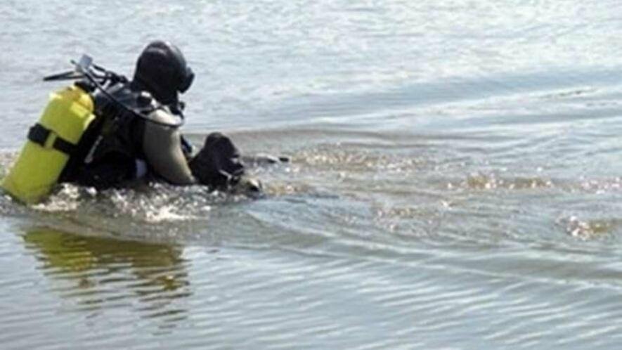 У Чернігові з річки дістали тіло чоловіка. Встановлюють особу