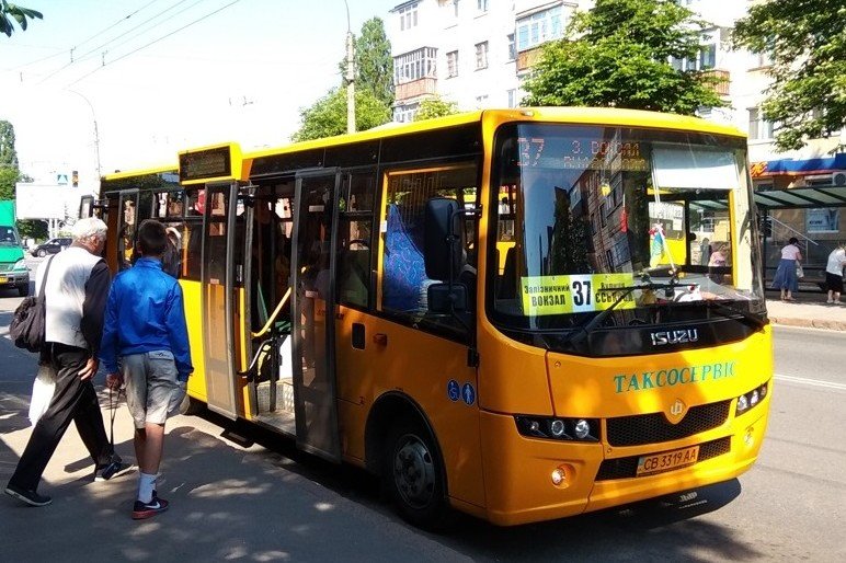 Автобусні маршрути зміняться 24 листопада