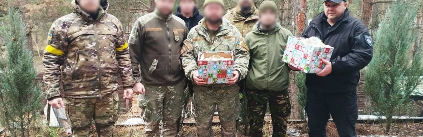 Дітлахи виготовили солодкі сюрпризи для бійців