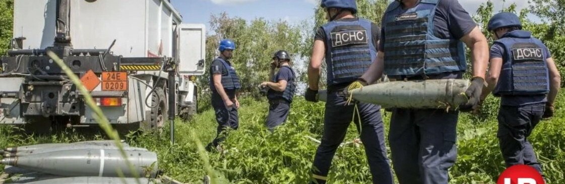 Ворожі боєприпаси, понівечене село та пес Патрон. Як сапери вже понад два місяці розміновують деокуповану Чернігівщину