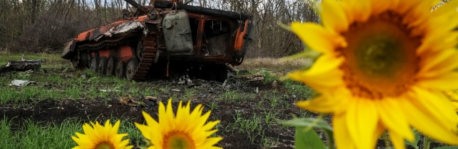 Втрати росії у війні: ще 200 солдатів, 11 танків та 4 вертольоти