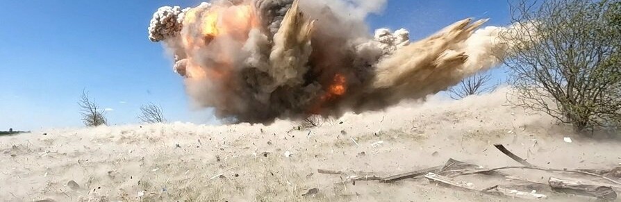 Окупанти з гвинтокрила обстріляли Чернігівщину некерованими ракетами