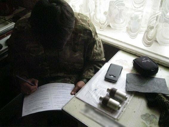 Приехав на семейную ссору полиция Черниговщины нашла гранаты , фото-1 Приехав на семейную ссору полиция Черниговщины нашла гранаты , фото-1