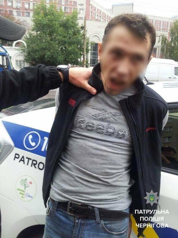 Наркоавто: в Чернигове остановили авто с водителем под кайфом, фото-1 Наркоавто: в Чернигове остановили авто с водителем под кайфом, фото-1