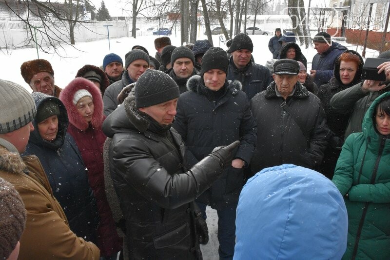 Мэр встретился с жителями домов по улице Жабинского, фото-1 Мэр встретился с жителями домов по улице Жабинского, фото-1