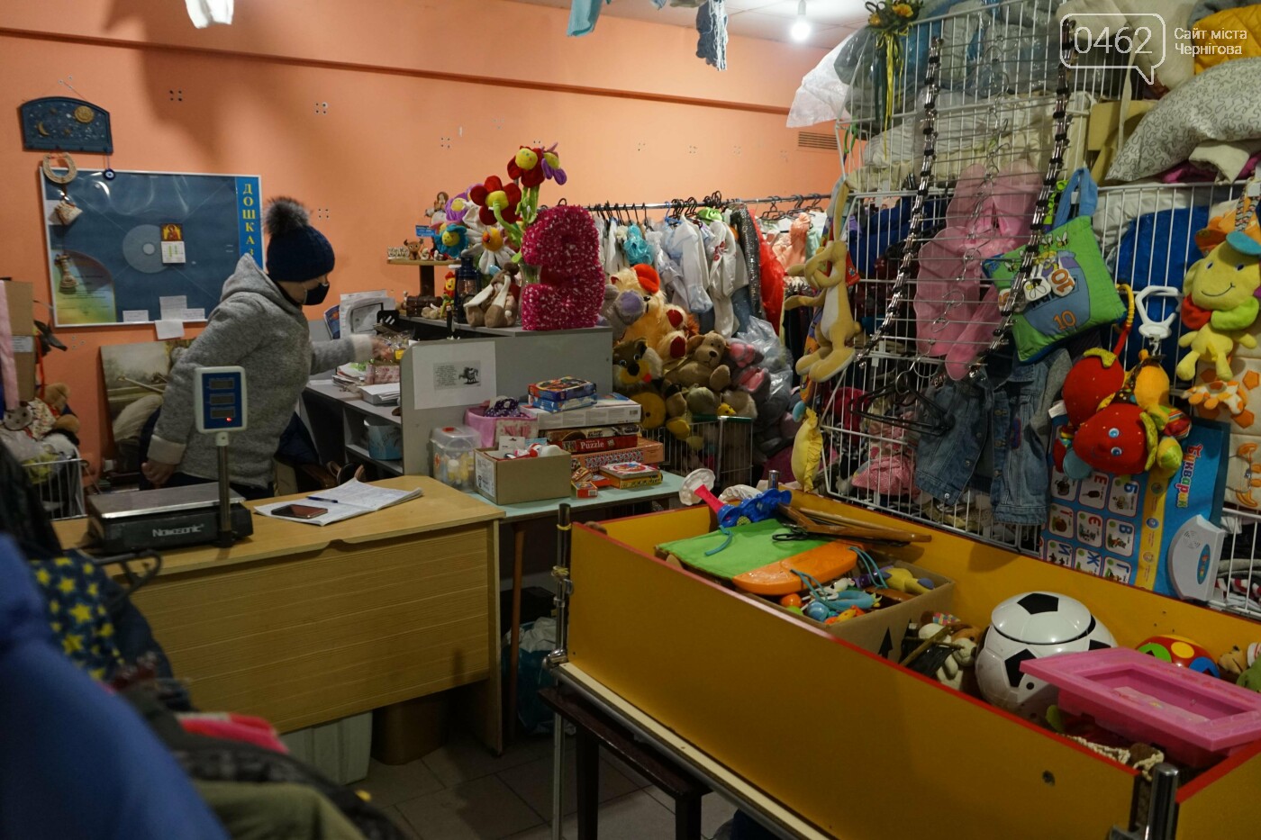 «ДякуЮ»: Безкоштовний магазин у Чернігові працює вже три роки