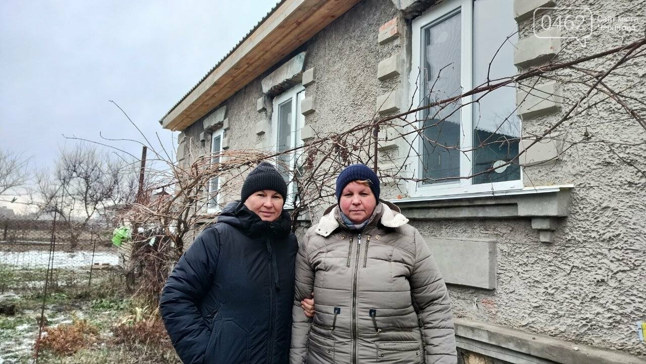 Ірина і Лідія (зліва направо)