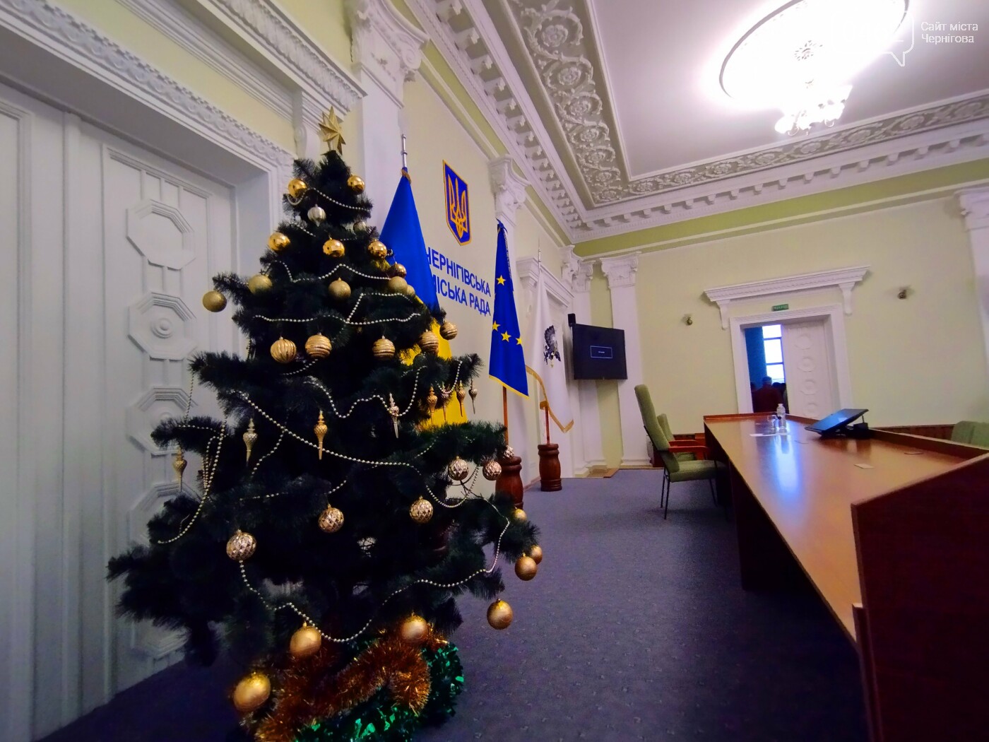 Ялинка у залі засідань міської ради