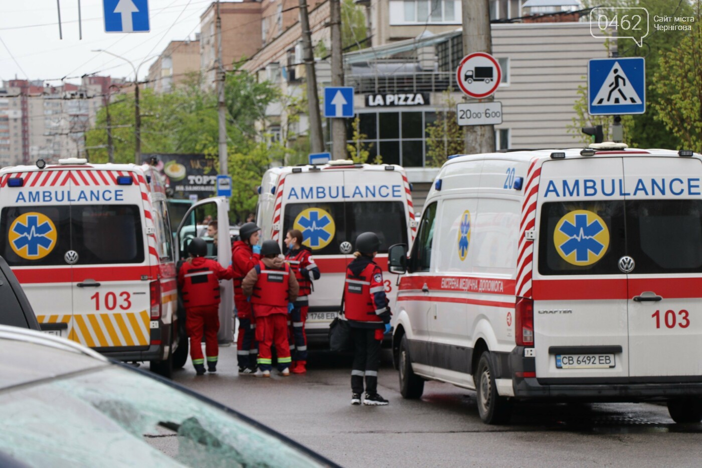 Ракетний удар по Чернігову: фото з постраждалого району