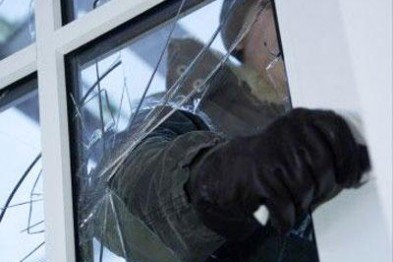 Трахнули через окно машины