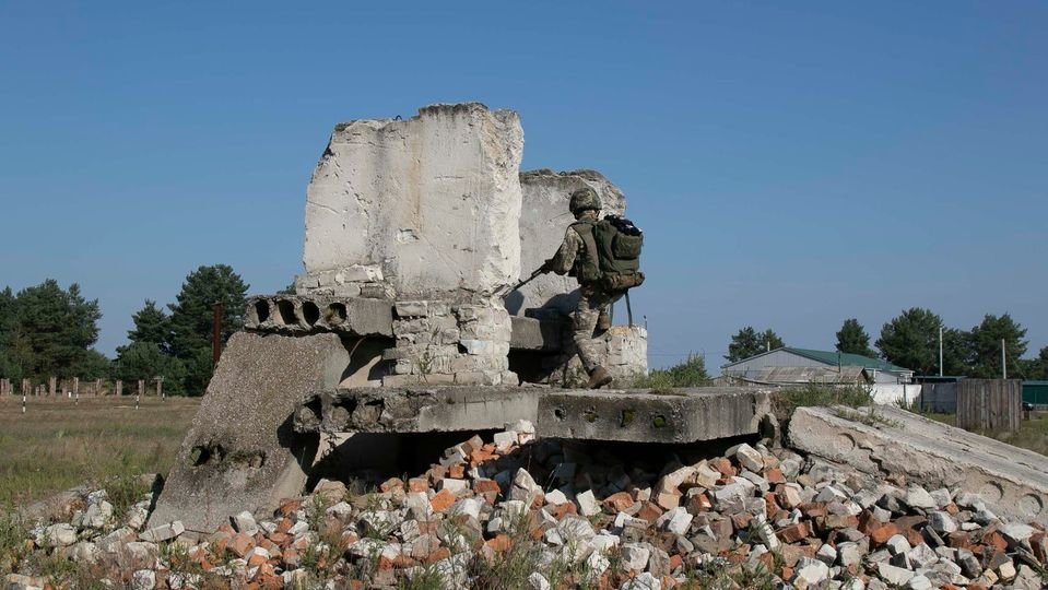 Поселок шумы днр. Поселок шум. Поселок шумы Горловка. Поселок шум памятник.