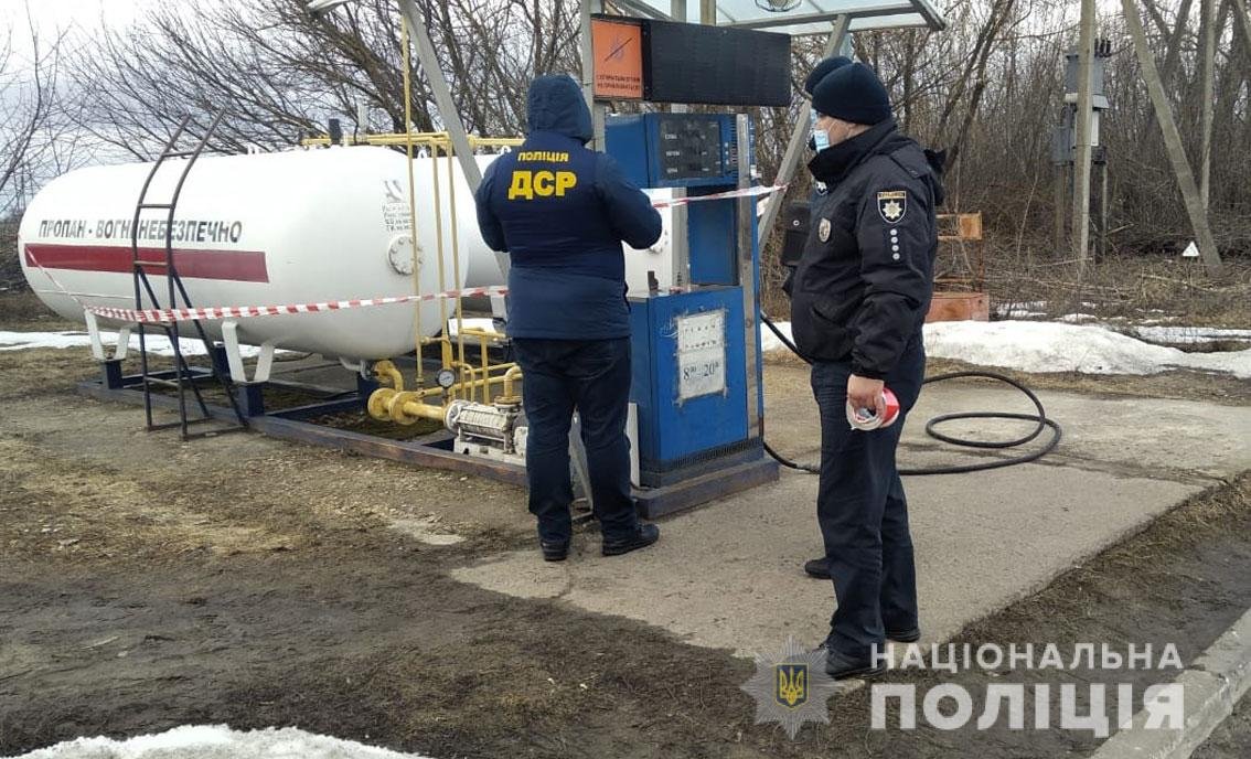Працювали з порушеннями: на Чернігівщині закрили автозаправну станцію, фото-3