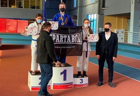 Спортсменка з Чернігівщини виборола дві золоті медалі на чемпіонаті України з комбат дзю-дзюцу