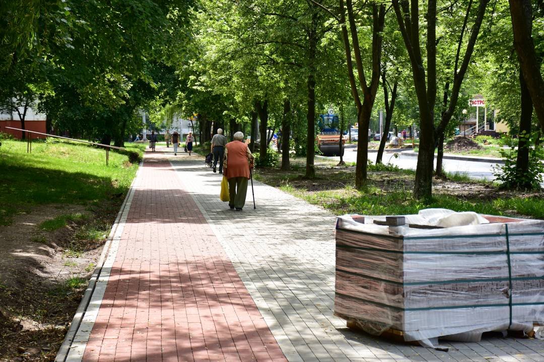 Комфортне місто: у Чернігові облаштовано більше 40 км велодоріжок, фото-11