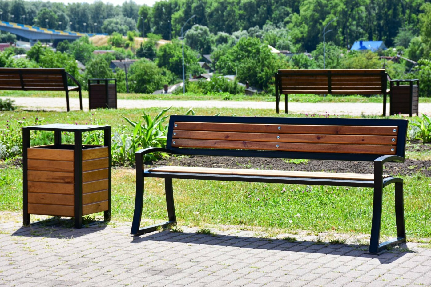 Площу біля Катерининської церкви прикрасили квітами (ФОТО), фото-3