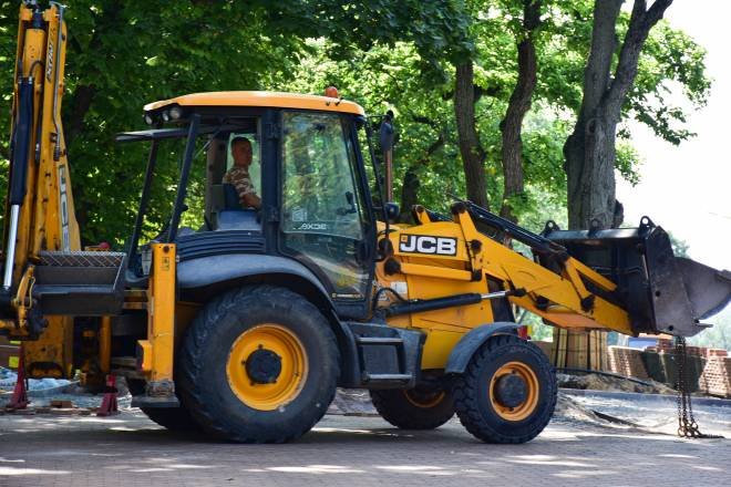 Вал у Чернігові: доріжки почали вкладати новим клінкером (ФОТОРЕПОРТАЖ), фото-4