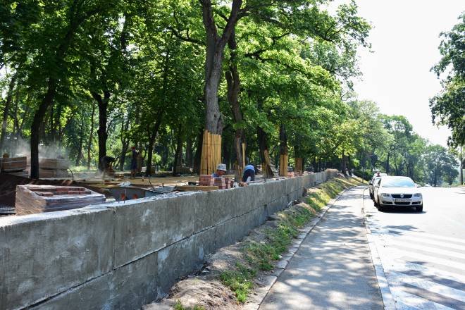 Вал у Чернігові: доріжки почали вкладати новим клінкером (ФОТОРЕПОРТАЖ), фото-5