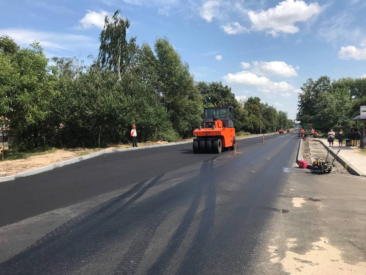 На Кільцевій біля виїзду з Чернігова закінчують укладати асфальт. Коли черга решти об‘єктів об‘ї..., фото-5, Фото: Пресслужба Чернігівської міськради