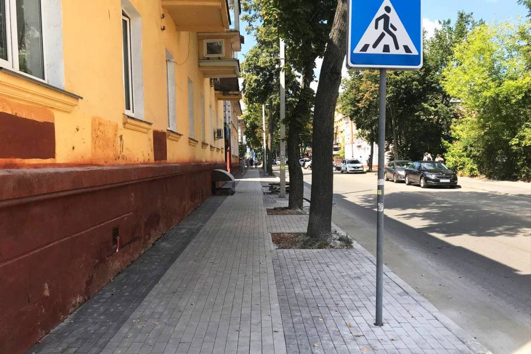 Вулиця Мстиславська. Ремонт тротуарів на фінішній прямій (СВІЖІ ФОТО), фото-8