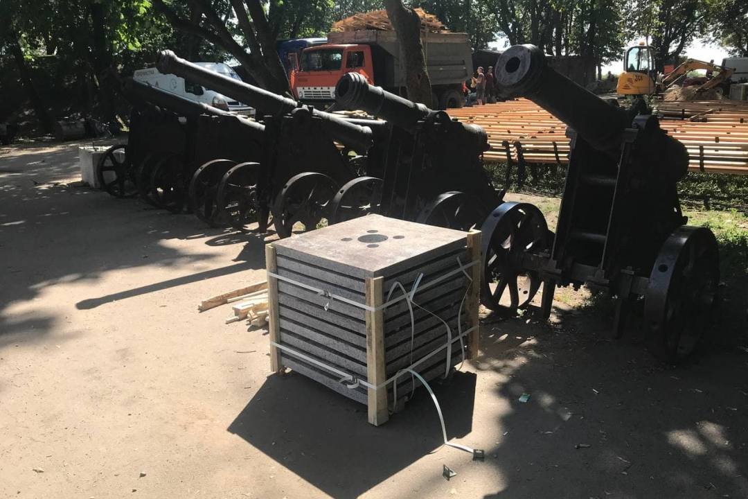 Вал у Чернігові: вкладають газон та встановлюють ліхтарі (ФОТОРЕПОРТАЖ), фото-18