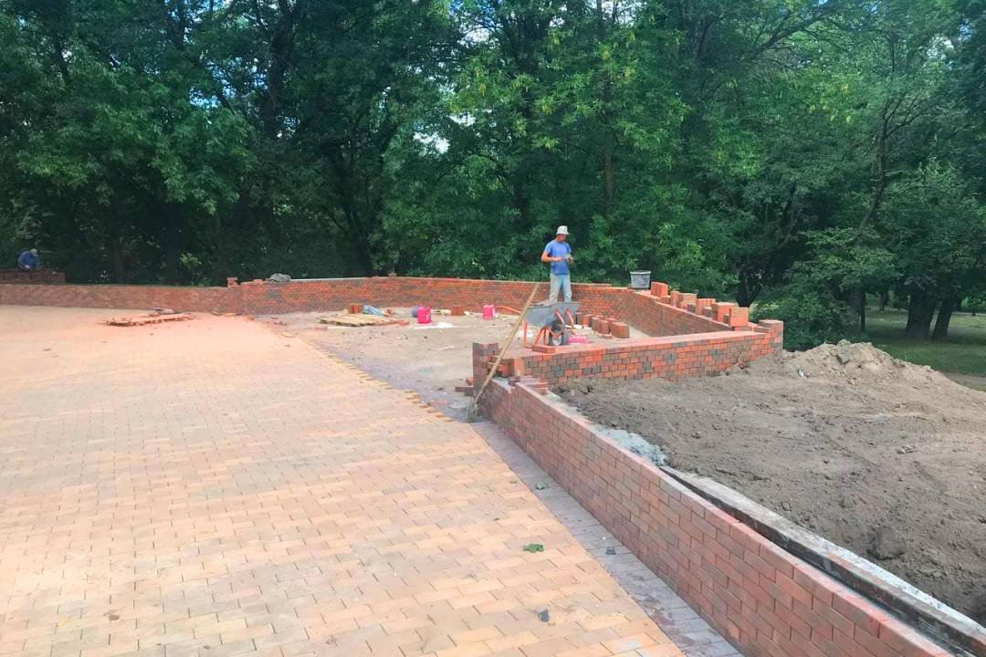Вал у Чернігові: вкладають газон та встановлюють ліхтарі (ФОТОРЕПОРТАЖ), фото-28