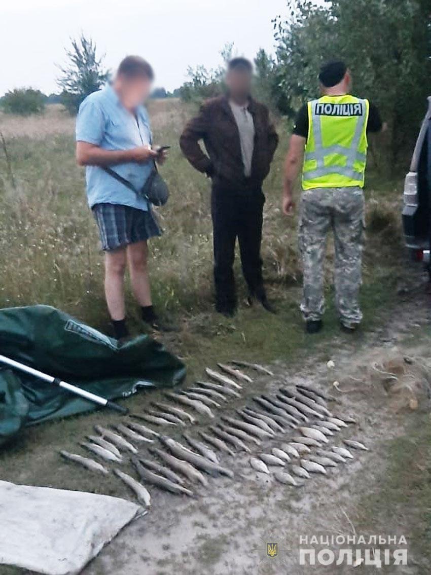 На Чернігівщині затримали двох браконьєрів, які виловили риби на понад 150 тисяч гривень