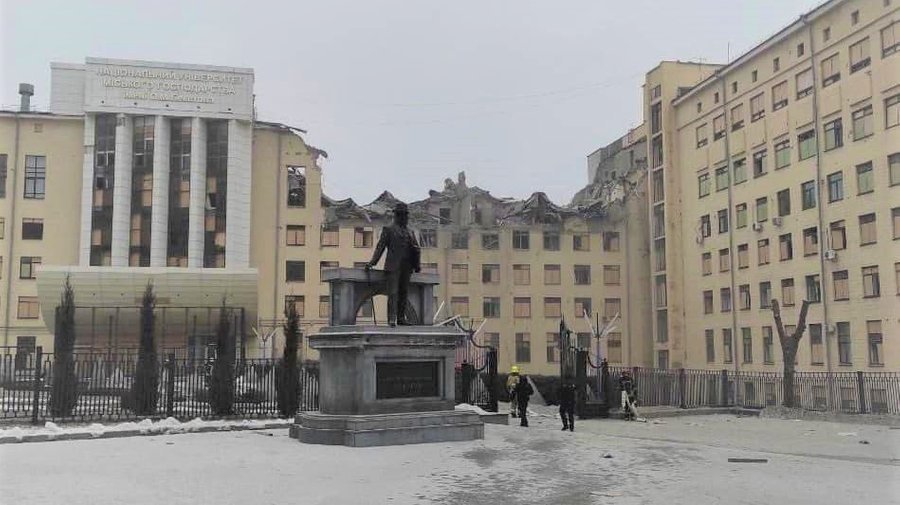 Пошкодження університету внаслідок російського обстрілу 5 лютого 2023 року. Фото: Ірина Венедіктова/Facebook