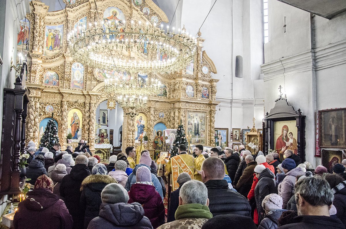 Антоній Фірлей провів першу службу в якості єпископа Чернігівського і Ніжинського