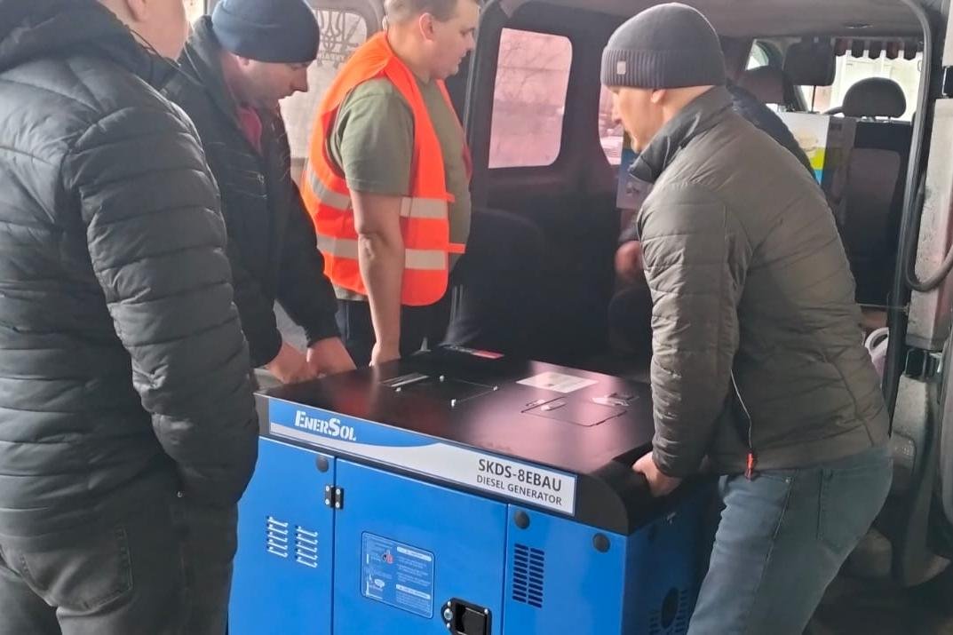 Школи Чернігівської області отримали генератори та інше обладнання для облаштування укриттів