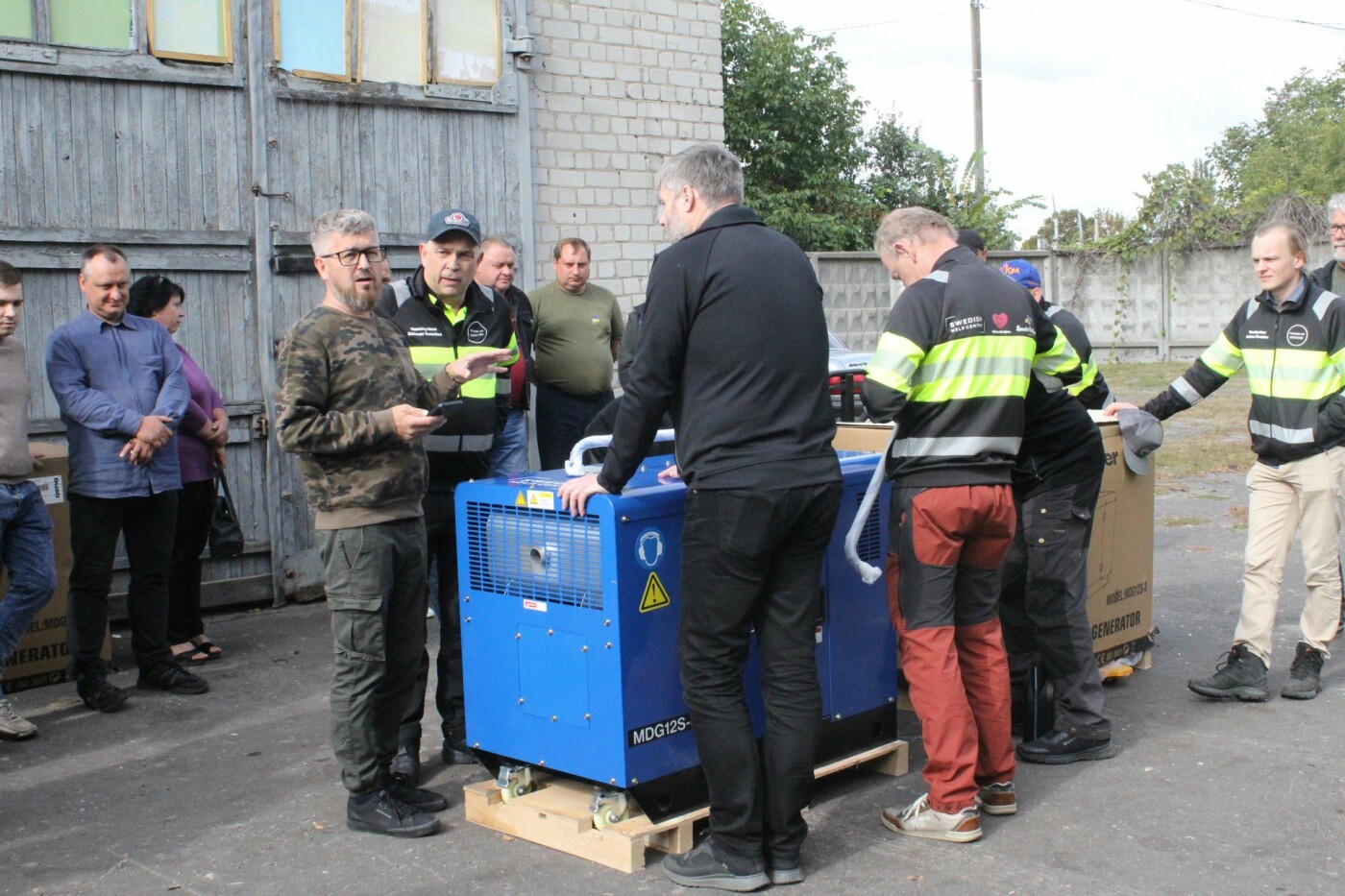 Навчальні заклади Чернігівщини отримали генератори від шведських благодійників, фото-1