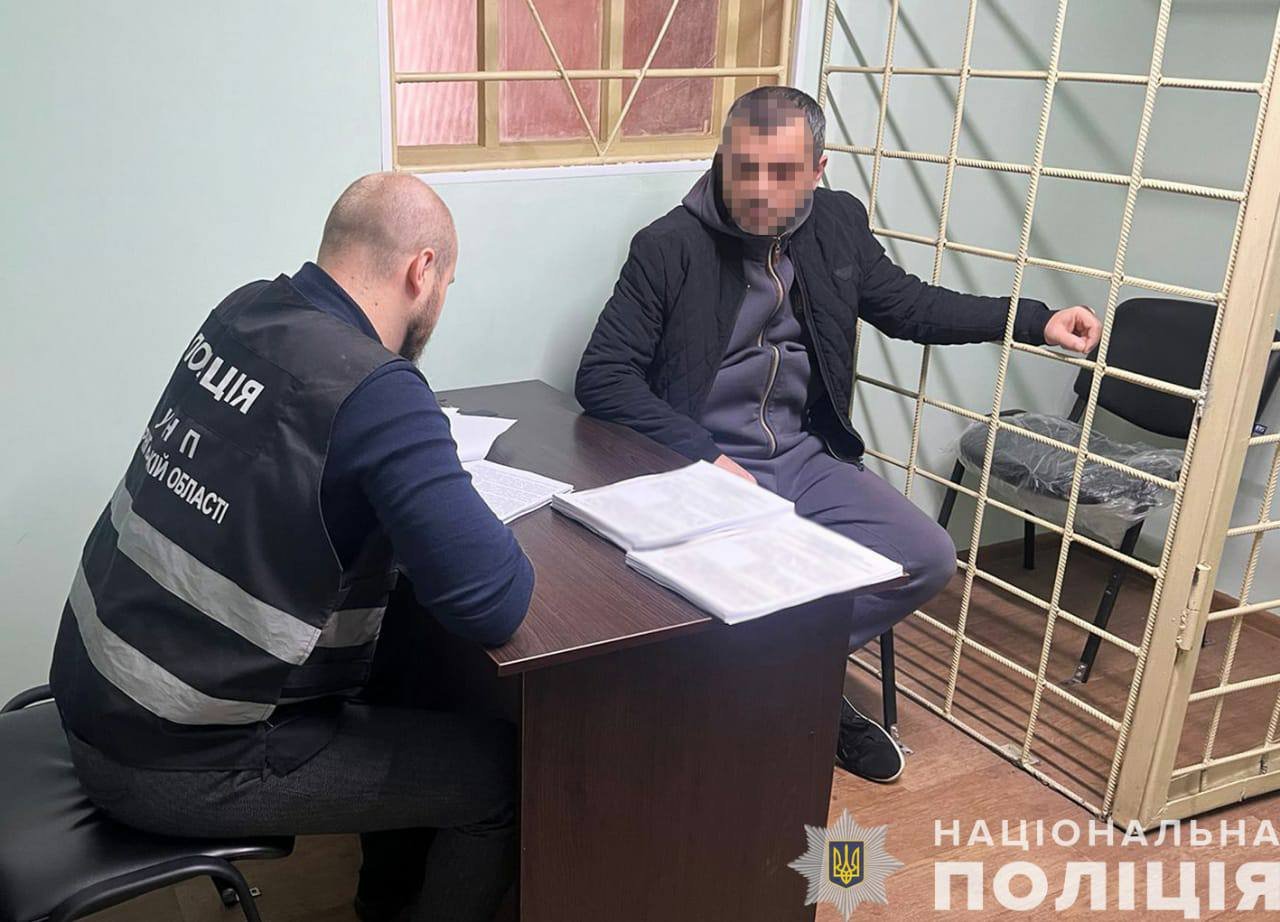 Поліцейські затримали «смотрящого за Черніговом», чия банда займалася вимаганням