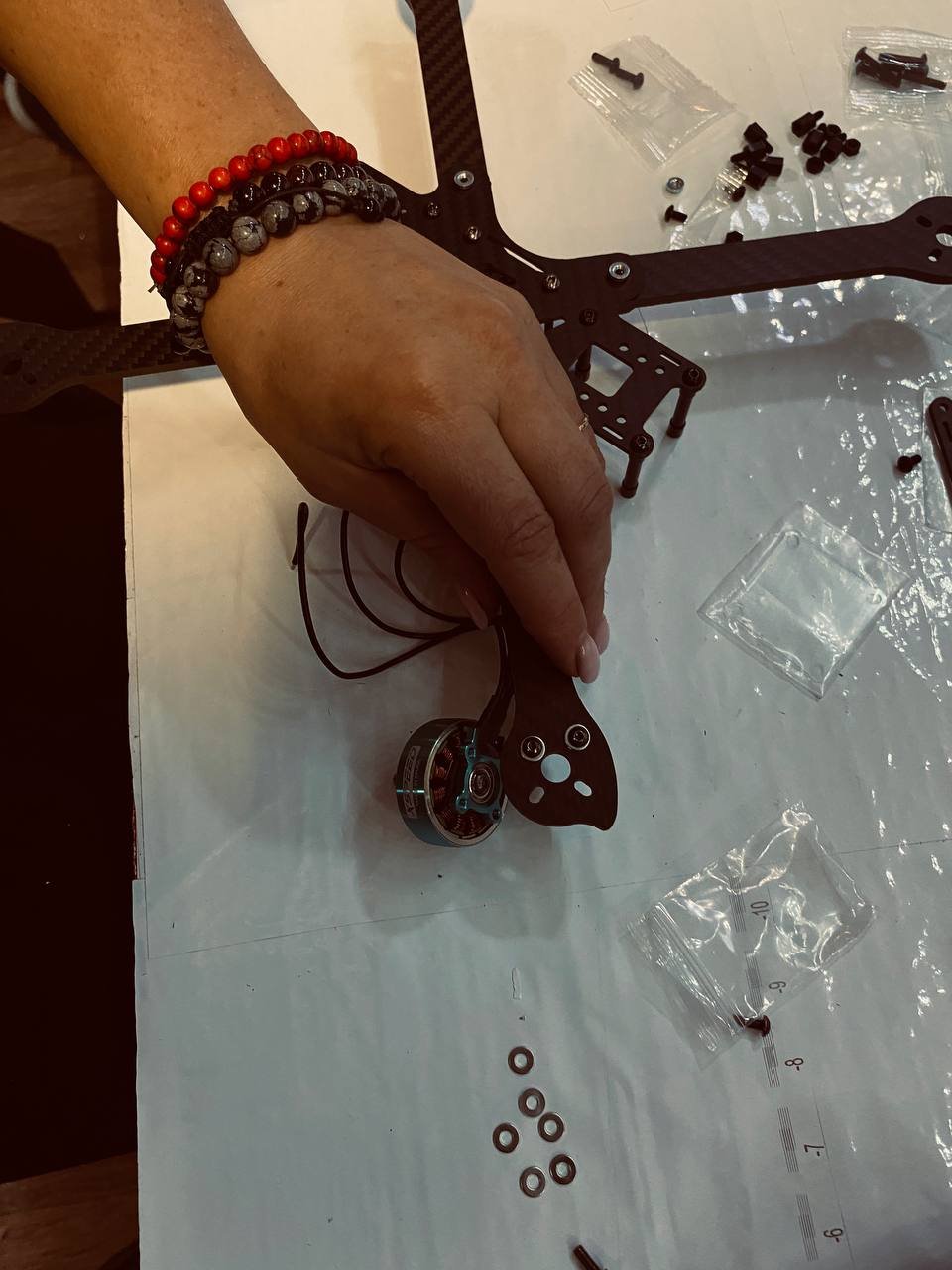 Виготовлення дронів