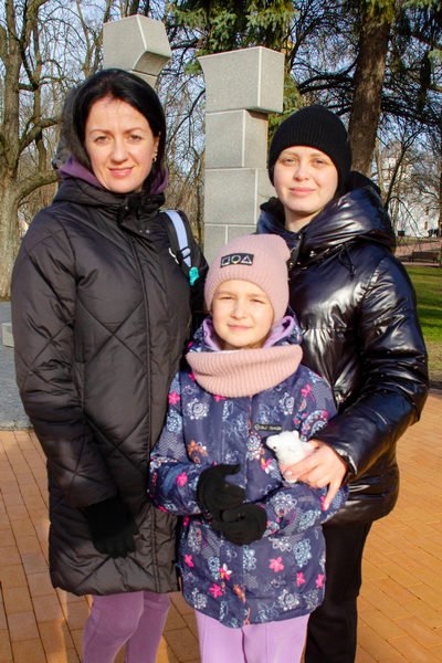 Тетяна (зліва)