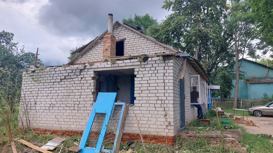 Пошкоджене приміщення магазину