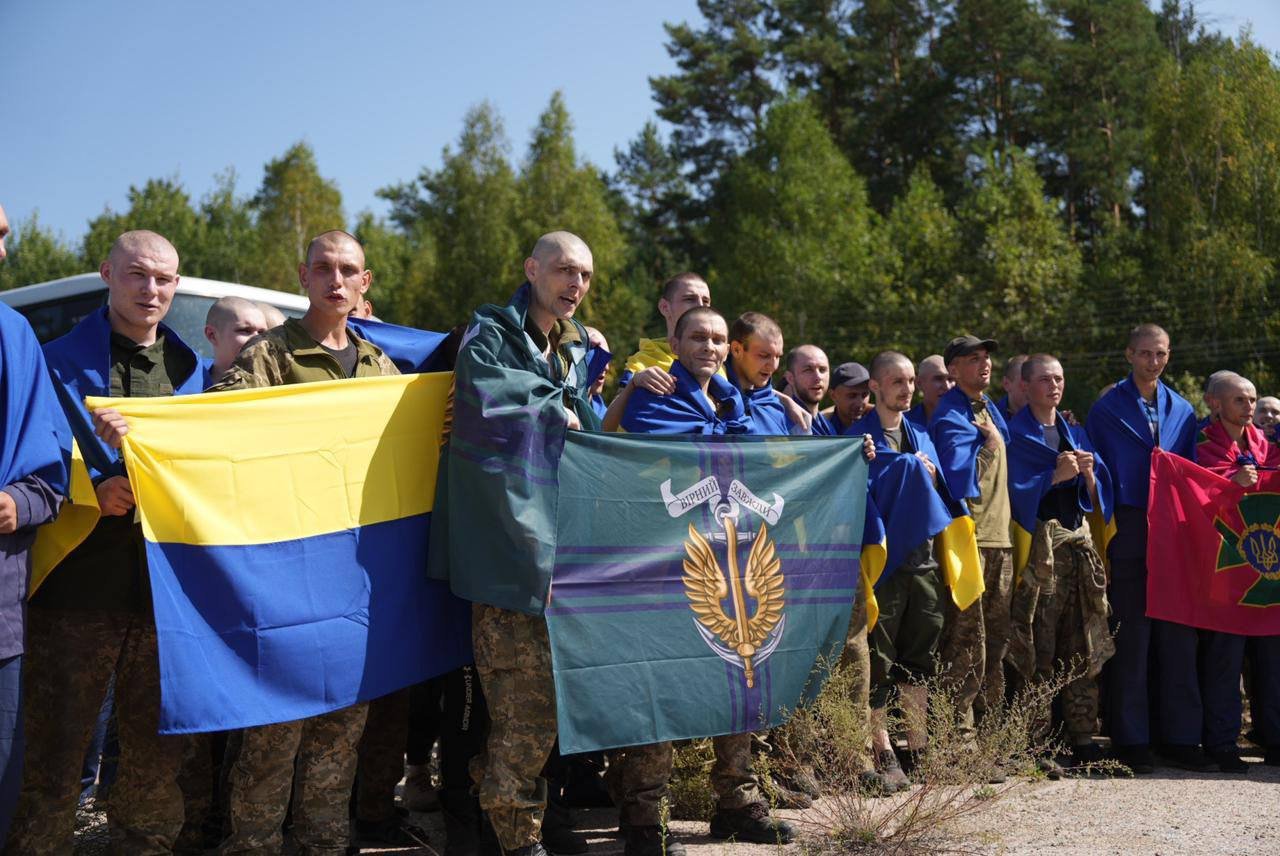 Україна повернула 115 захисників, що перебували у російському полоні