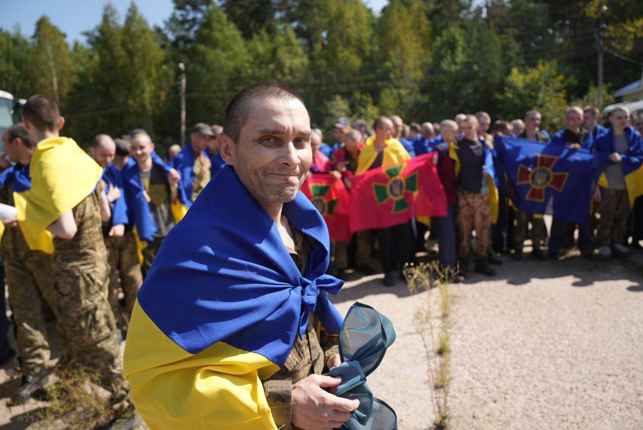Україна повернула 115 захисників, що перебували у російському полоні
