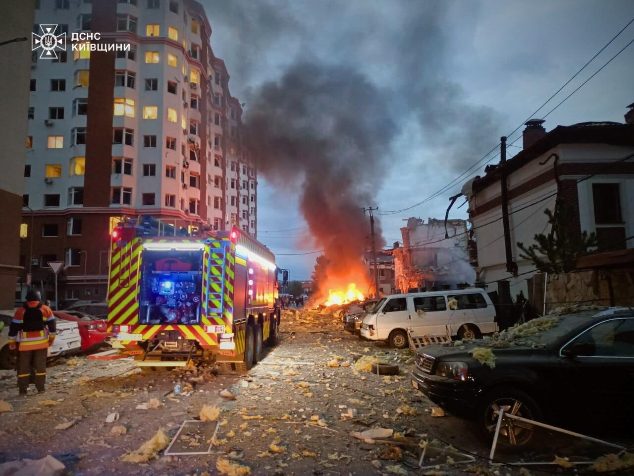 Фото: ДСНС України, Наслідки атаки на Київщину Наслідки атаки на Київщину