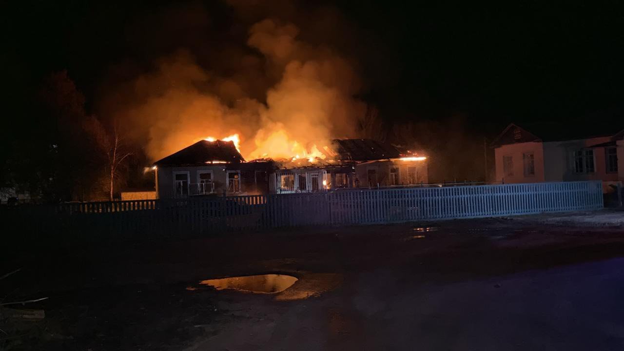 Зруйнована будівля