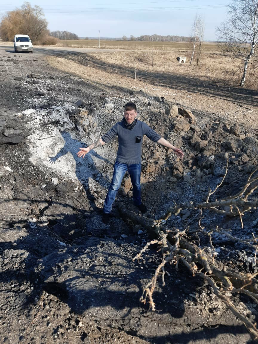 Побратим Сергія у вирві від прильоту після ворожого обстрілу