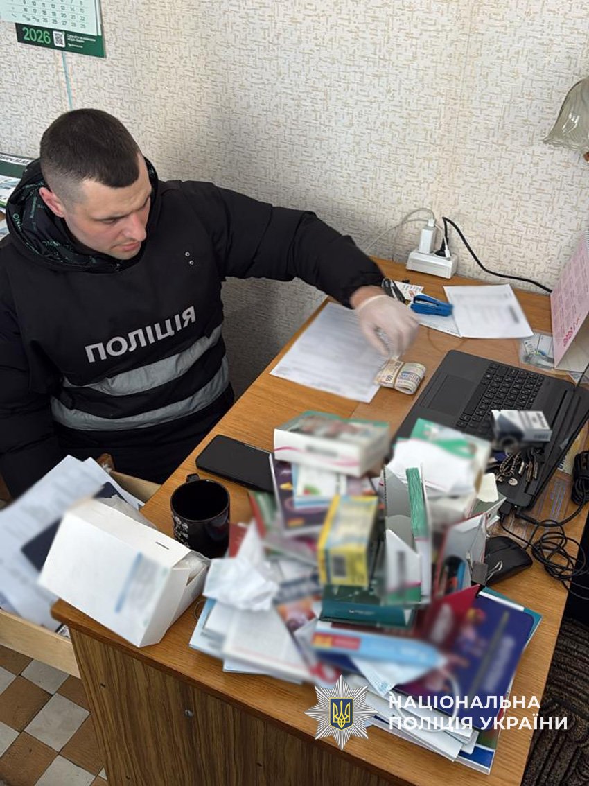 На Чернігівщині член ВЛК за 21 500 гривень визнавав ухилянтів непридатними: його затримали, фото-3