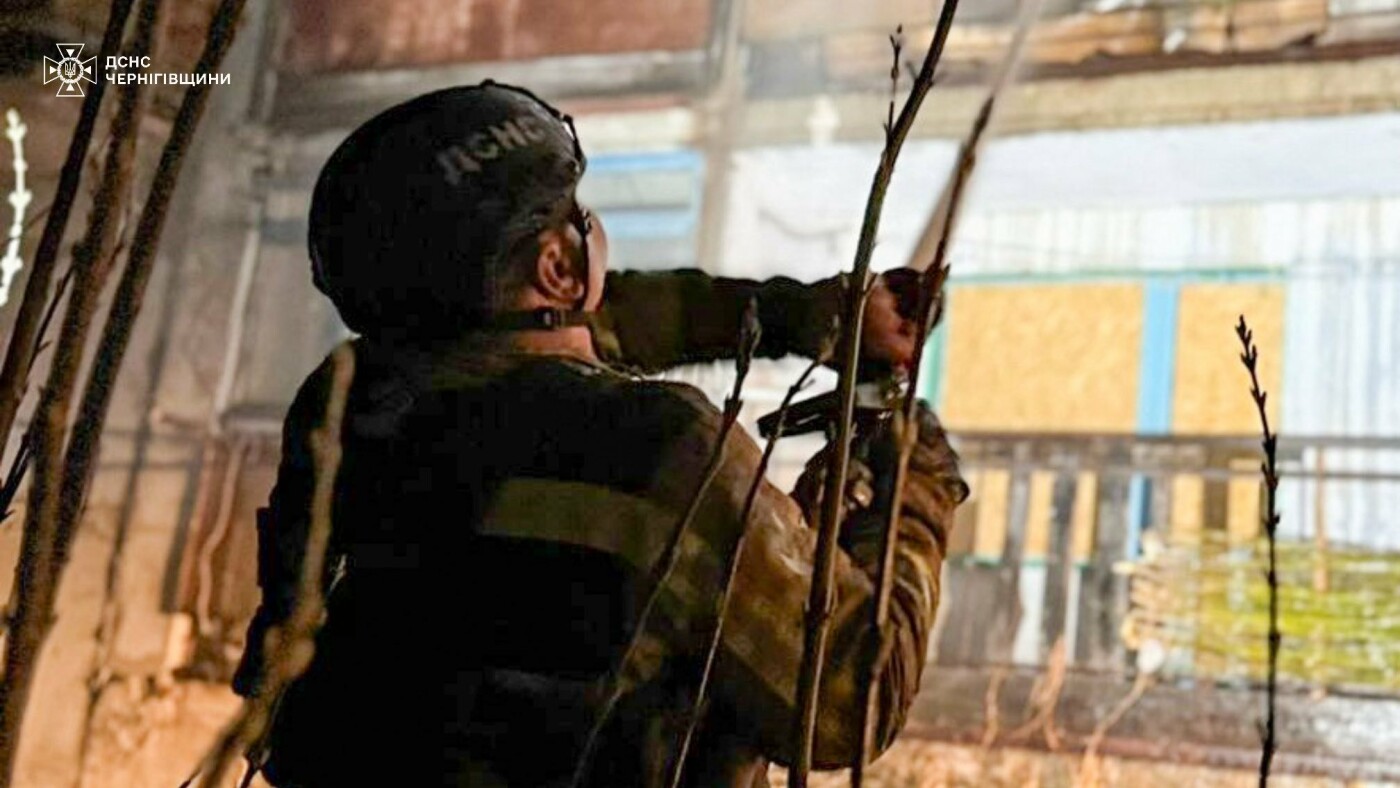 Горить балкон у місті Семенівка на Чернігівщині