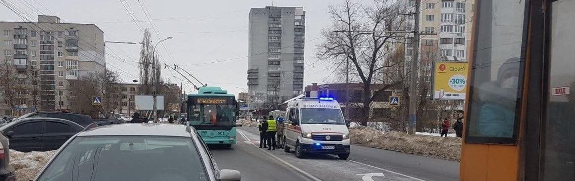 Біля стадіону «Юність» на проспекті Перемоги у Чернігові встановлять «лежачого поліцейського»