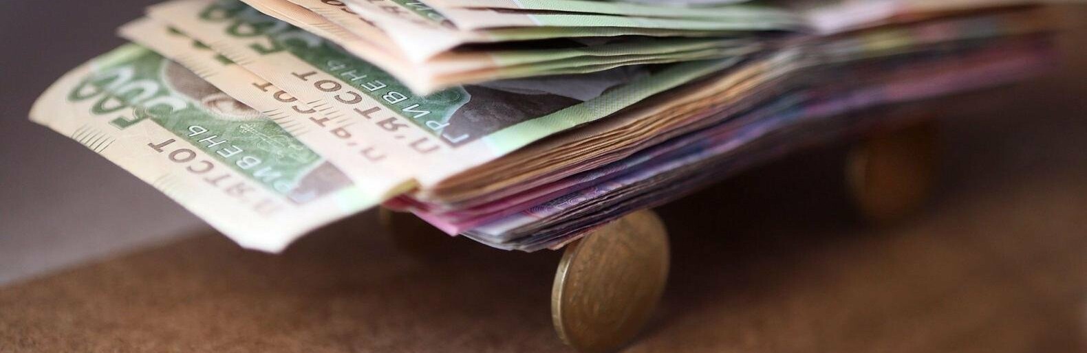 Середня зарплата у Чернігівській області – трішки менше 10 тисяч