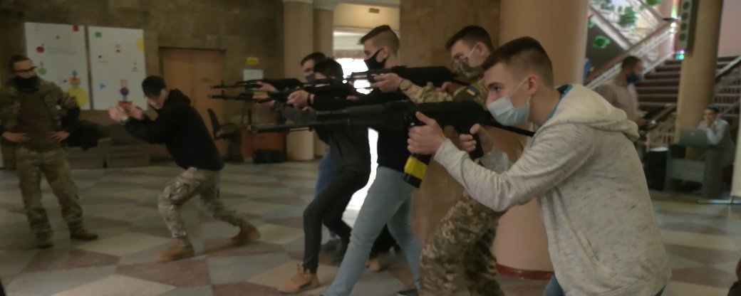 «Доброволець FEST»: школярі у Чернігові пройшли військовий квест