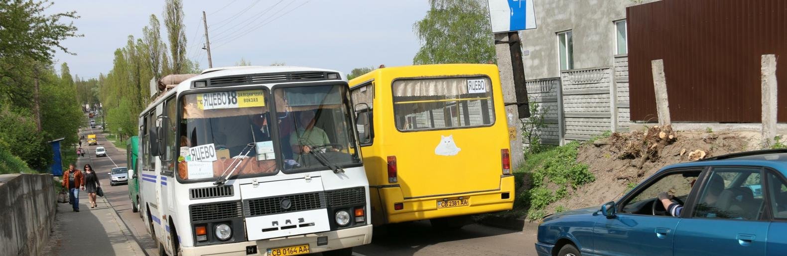 На Яцево повезуть більше.  В Чернігові через поминальні дні запустять додаткові маршрути на кладовище