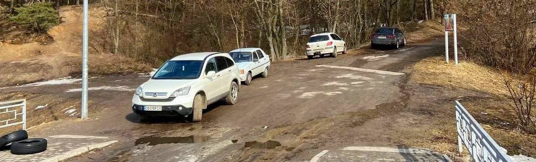 У Ялівщині на дамбі створять пішохідну зону, щоб машини не їздили до лісу