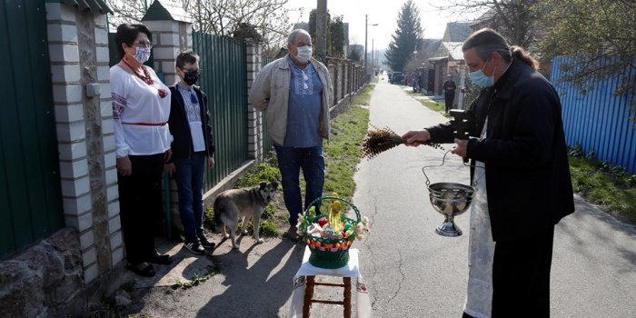 Із дотриманням дистанції та у масках: яким буде карантинний Великдень на Чернігівщині