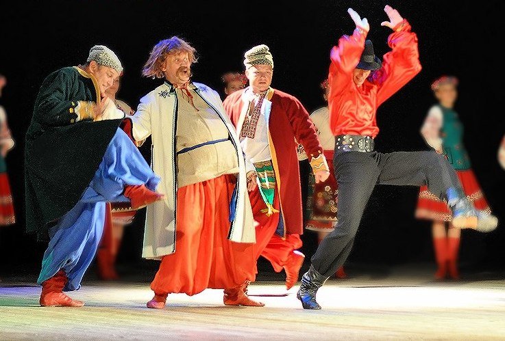 Черниговский танцевальный коллектив «Дружба» отпраздновал юбилей (фото) - фото 1